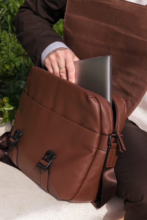 iosonotonino | Laptoptasche aus Leder 2